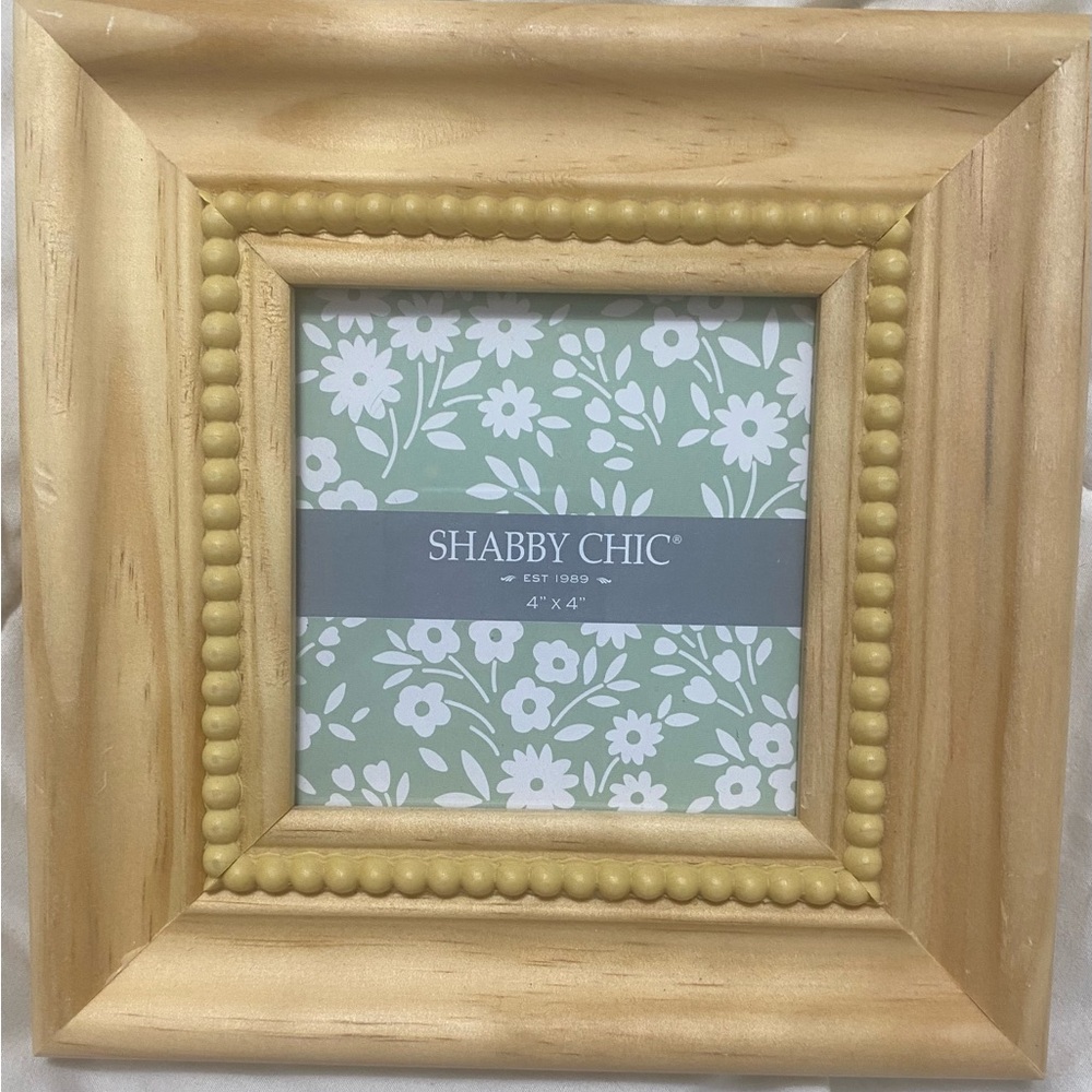 Shabby Chic Wood Ornate Picture Frame Accents